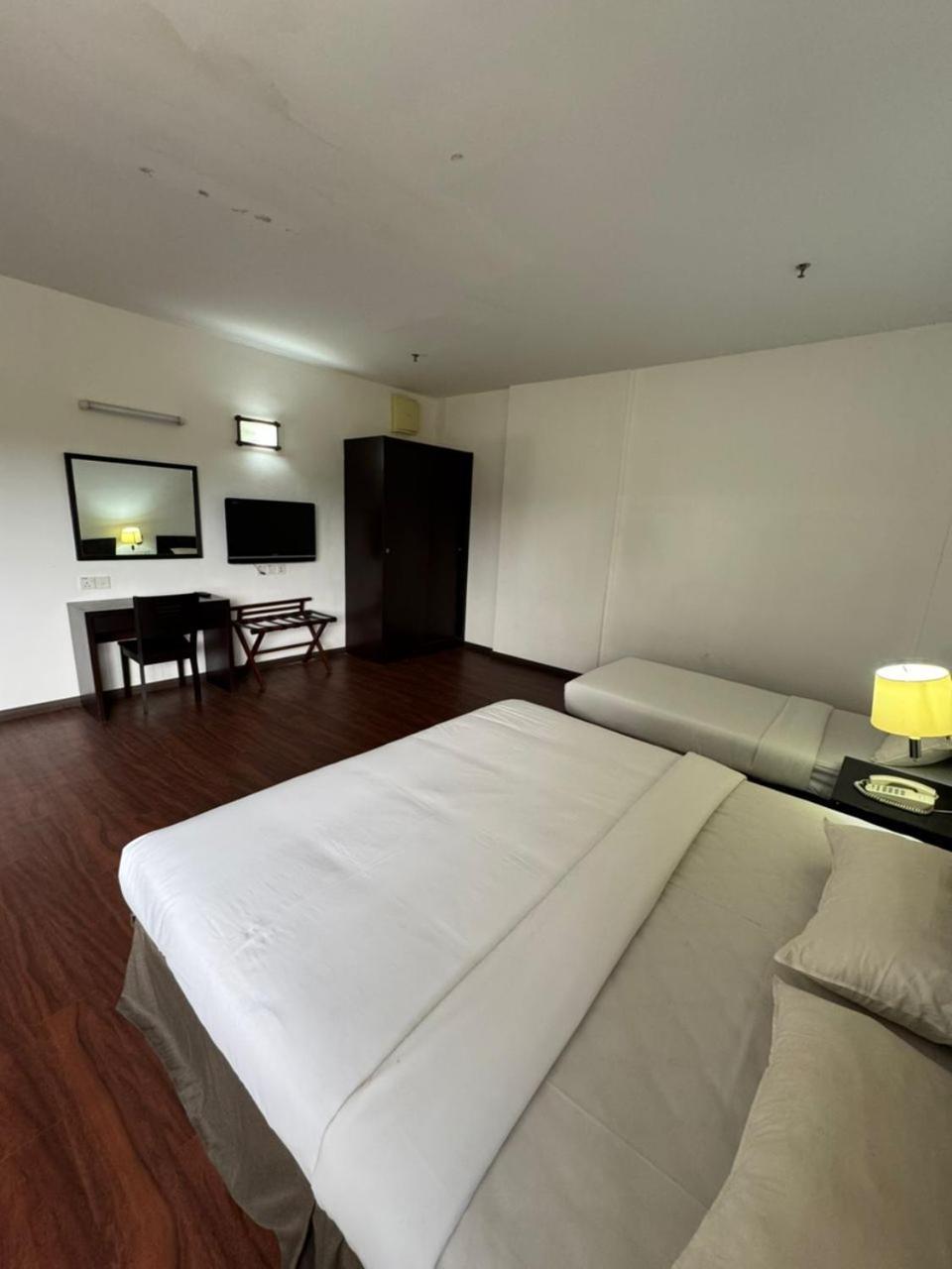 Hotel Pandan Johor Bahru Dış mekan fotoğraf